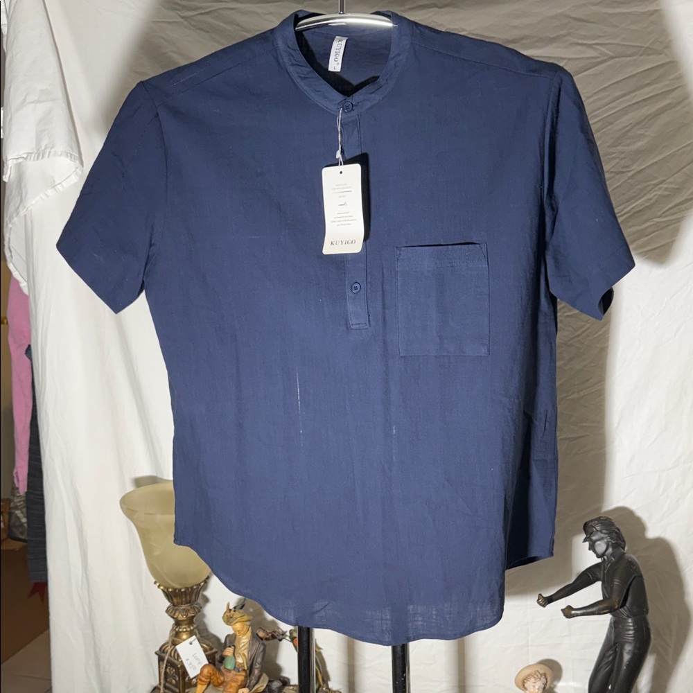 Men's Navy Short-Sleeve Buttoned Pocket Shirt